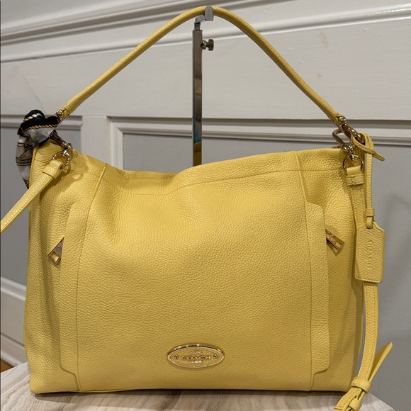 Coach Bag Scout Daffodil Yellow Pebbled Leather Satchel - Picture 5 of 17